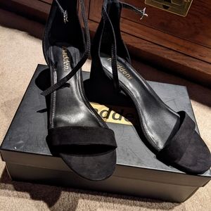 NIB Black Heels by Madden
